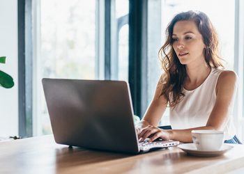 Como analisar os dados do laboratório de análises clínicas?