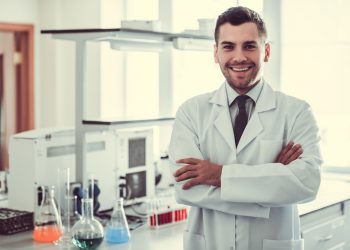 Aprenda a fazer uma boa gestão de laboratório de análises clínicas